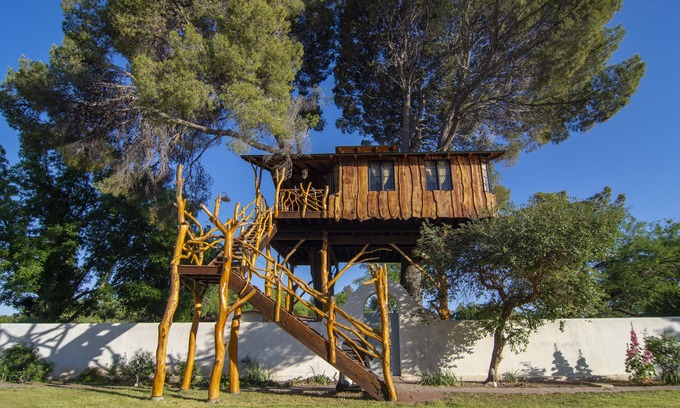 Tubac Cabina | Tubac Treehouse - built by the Treehouse Guys, LLC.