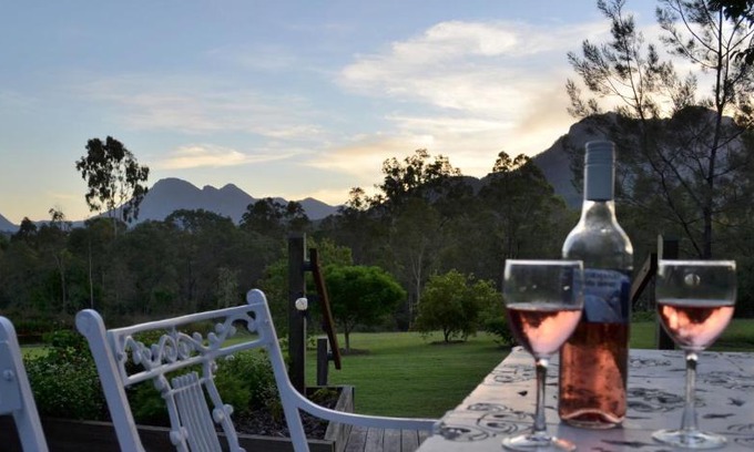 Rathdowney Cama Y Desayuno | Tuckeroo Cottages & Gardens - Blue Wren & Kookaburra
