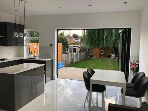 Valley Casa | Tufton Road