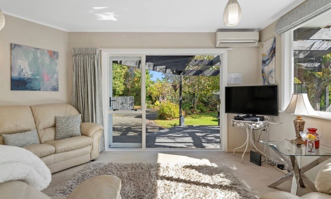 Havelock North Casa | Tui Paradise - Havelock North