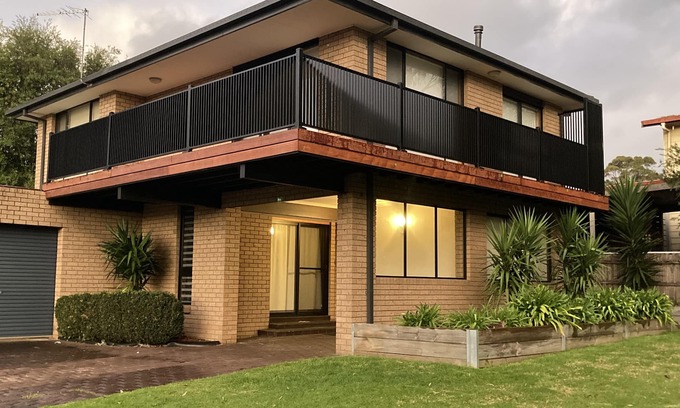 Dromana Casa | Tulip getaway- Dromana, Mornington Peninsula
