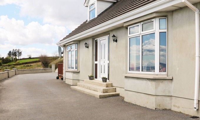 Moville Casa | Tullyally, REDCASTLE