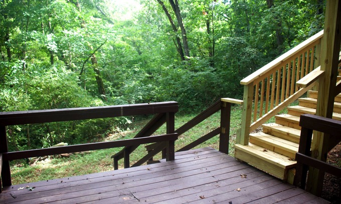 Bella Vista Casa | Tunnel Vision Trail Retreat