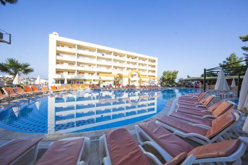 Kadnlar Denizi Mahallesi Apartamento | Tuntas Family Suites Kusadasi