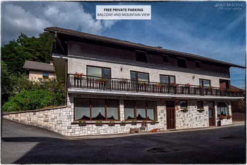Kranj Apartamento | Turistična kmetija Markun