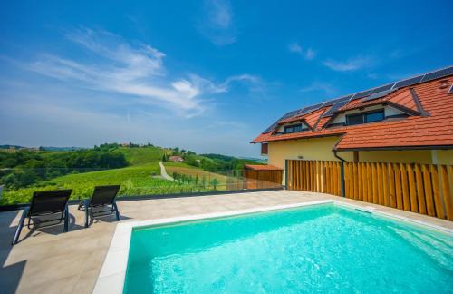 Ormoz Casa | Turistična Kmetija Puklavec