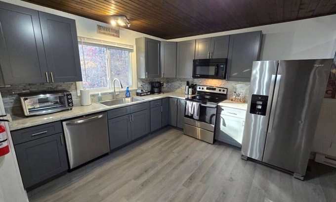 Streetsboro Cabina | Turkey Trot & Silly Cabin At Heron Hill Retreat!