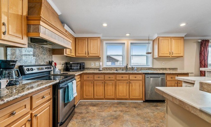 Deatonville Casa | Turner's Bay Cottage - Amazing Lakefront Sunsets