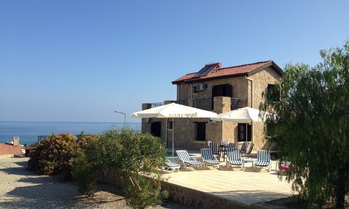 Gozubuyuk Villa | Playa de tortugas y restaurantes a pocos pasos - piscina privada - Wi-Fi ilimitado
