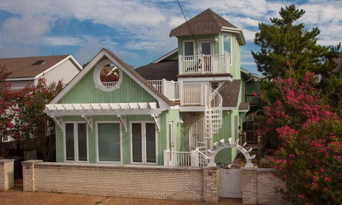 Northeast Virginia Beach Casa | Turtle Cove - North End VB