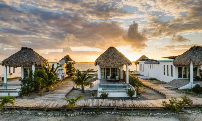 San Pedro Hotel | Turtle Island Resort