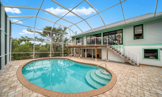Sanibel Casa | Turtle Tracks: ¡Increíble casa con piscina en el tranquilo vecindario del oeste del Golfo cerca de la playa!