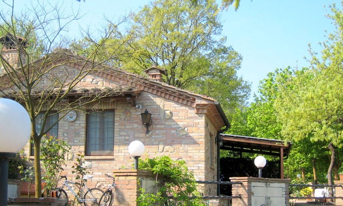 Chiusdino Cabaña | Encanto toscano: Casa rural Frassini