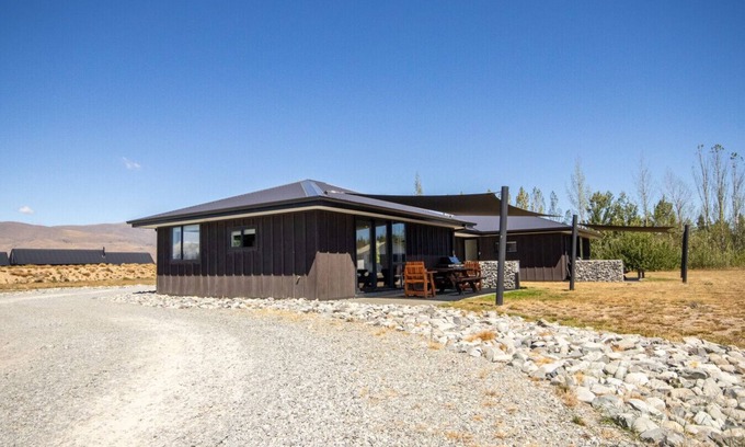 Twizel Casa | Tussock Treasure 1 - Twizel