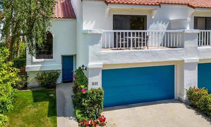 La Quinta Casa | TV202 Modern 2 Bedroom Tennis Villa at LQ Resort