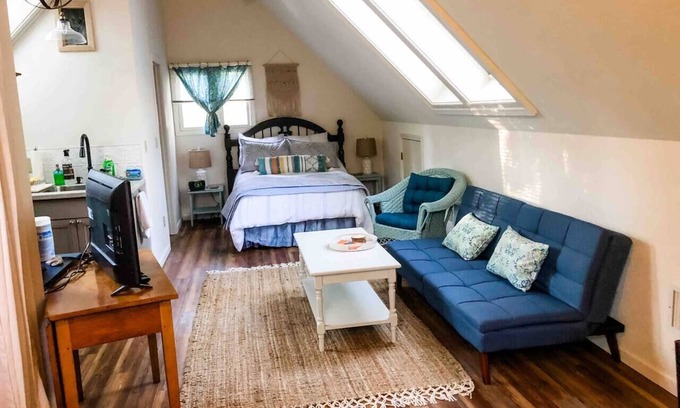 Twain Harte Apartamento | Twain Harte Lake retreat w/ summer lake access, walk to town, close to skiing