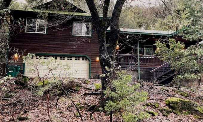Twain Harte Cabina | Twain Harte, Sugar Bear Cabin near snow parks and Dodge Ridge. Cozy Cabin