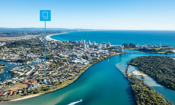 Tweed Heads Casa | Tweed Escape - Riverfront Pet Friendly Escape - Linen Provided - Min. 3 Night Stays