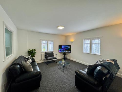 Woolsington Apartamento | Twin Farms Apartment, Super location, with parking