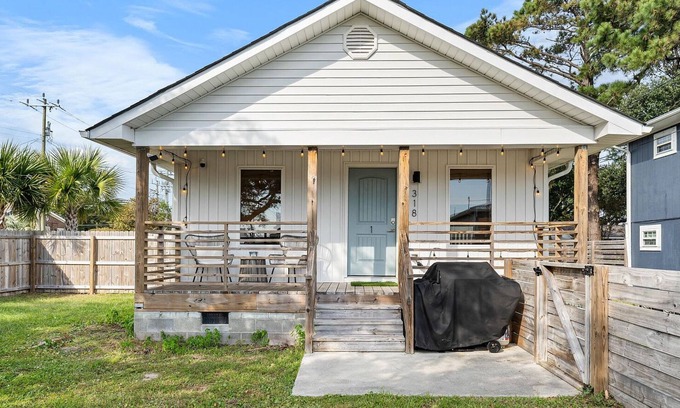 North Carolina Coast Casa | Twin Tides Beach House at Carolina Beach - Unit 1