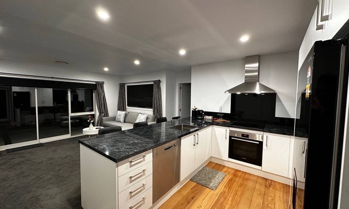 Twizel Casa | Twizel Retreats - LH Retreat