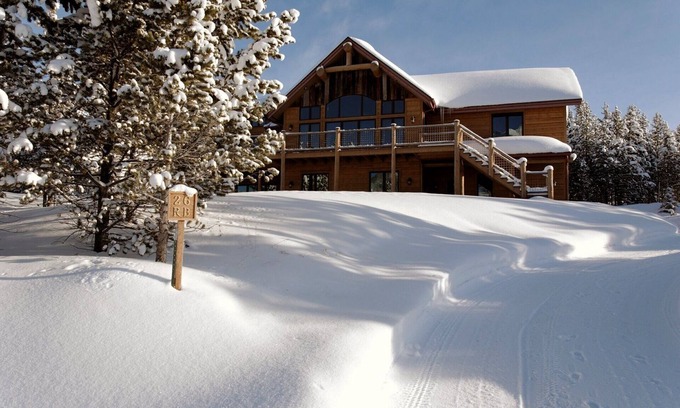 Big Sky Chalet De Esquí | Casa Big Sky - Apartamento de dos camas en una gran casa privada en la pista de esquí preparada