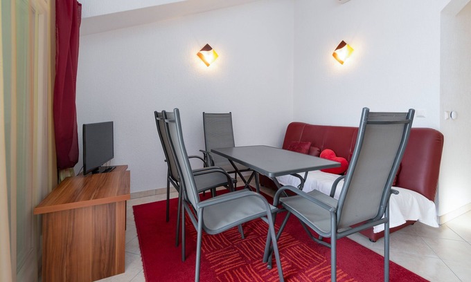 Klenovica Apartamento | Apartamento para dos personas con terraza y vista al mar Klenovica, Novi Vinodolski (A-20556-b)