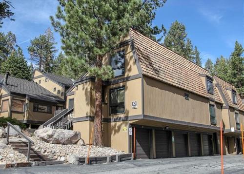 Majestic Pines Apartamento | Two-Bedroom Apartment