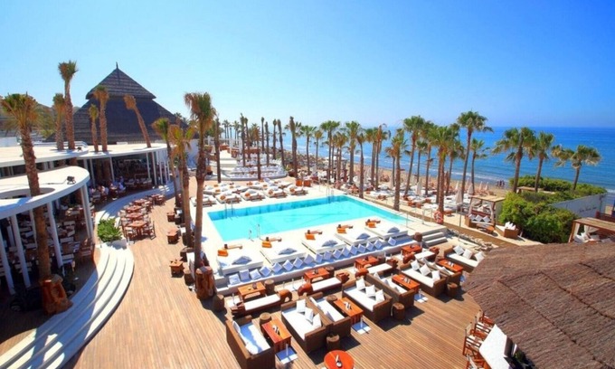 Nikki Beach Apartamento | Apartamento de dos dormitorios en Marbella Park playa Elviria