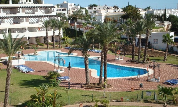 La Parata Apartamento | Apartamento de2 Dormitorios, con vistas de la piscina.