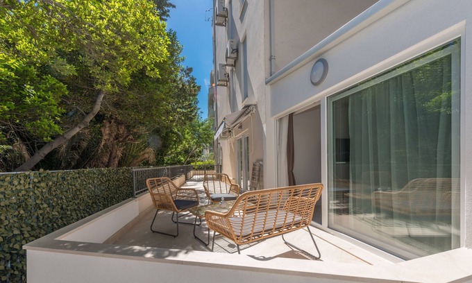 Donja luka Apartamento | Two bedroom apartment with terrace Makarska (A-19134-f)