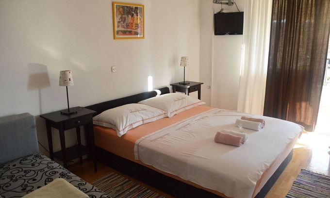 Ratac Apartamento | Apartamento para dos personas con balcón y vista al mar Makarska (A-11361-b)