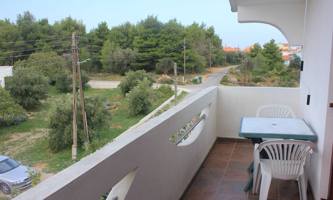 Dobropoljana Apartamento | Apartamento para dos personas con terraza y vista al mar Dobropoljana, Pasman (A-8198-c)