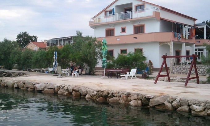 Nevidane Apartamento | Apartamento para dos personas en la playa Nevidane, Pasman (A-11902-a)
