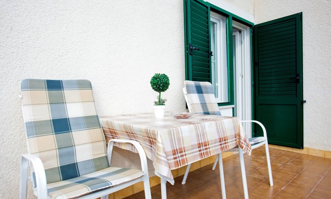 Promajna Apartamento | Apartamento para dos personas con terraza y vista al mar Promajna, Makarska (A-2588-b)