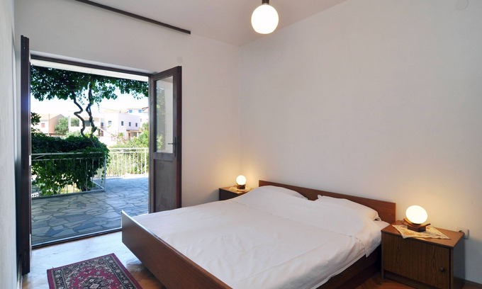 Podglavica Apartamento | Apartamento para dos personas con terraza y vista al mar Stupin Celine, Rogoznica (A-2096-a)