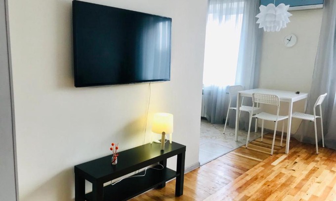 Mariupol Apartamento | Two Bedroom Apartment