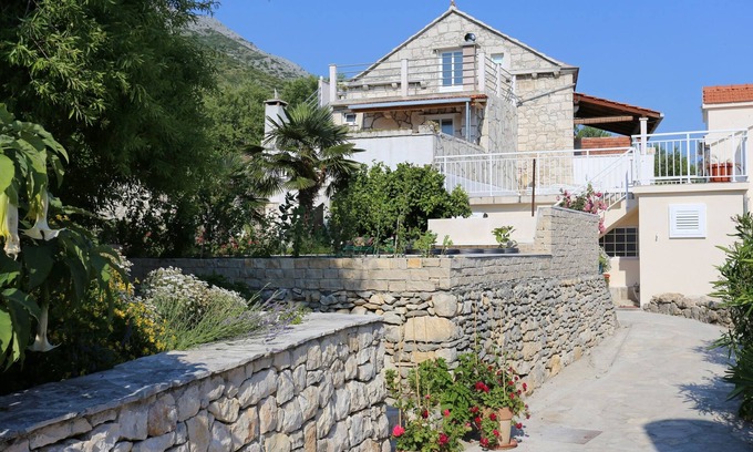 Kuciste Apartamento | Apartamento para dos personas con terraza y vista al mar Kuciste - Perna, Peljesac (A-10143-a)