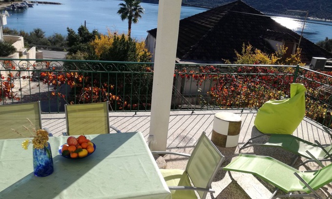 Marina Apartamento | Apartamento para dos personas con terraza y vista al mar Marina, Trogir (A-14191-b)