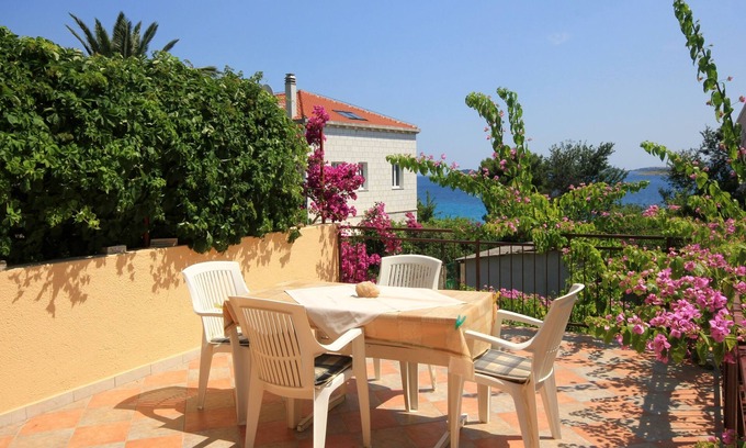 Orebic Apartamento | Apartamento para dos personas con terraza y vista al mar Orebic, Peljesac (A-275-b)