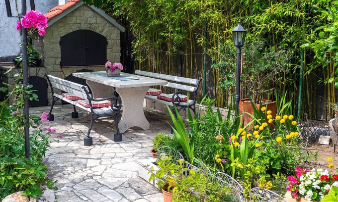Rab Apartamento | Apartamento para dos personas con una terraza Rab (A-14515-b)
