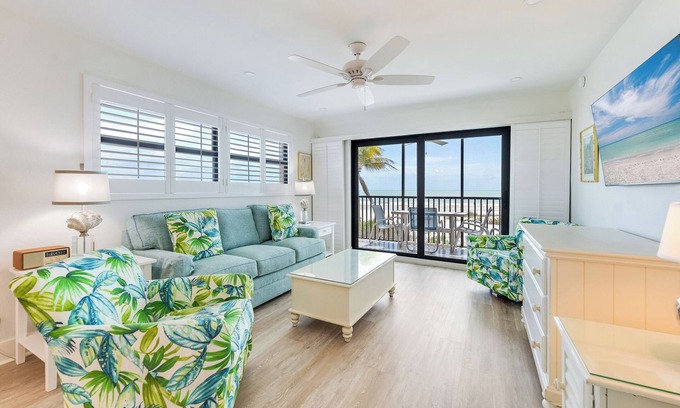 Sanibel Condominio | Ocean's Reach - Unidad 1D2 - Directamente frente a la playa!