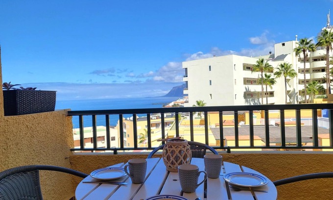 Santiago del Teide Apartamento | 2 habitaciones piscina, wifi, balcon vista al mar, 50 mts. de la playa
