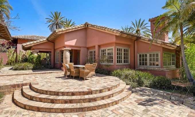 Fairbanks Ranch Casa | Two Bedroom Guest Home on Rancho Santa Fe Estate with Private Tennis