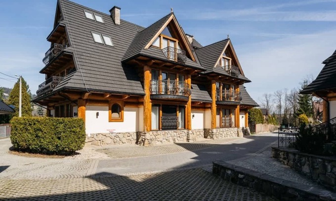 Zakopane Apartamento | Two-bedroom mountain view apartment in Zakopane
