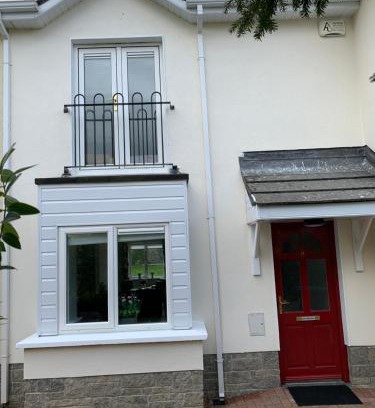Carlow Casa | Two Bedroom Town House Beside The River Barrow