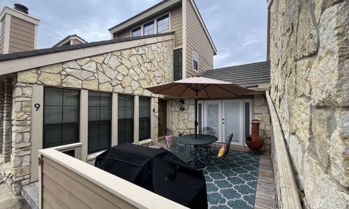 Horseshoe Bay Casa | Two Bedroom Townhome With Pool in Horseshoe Bay.