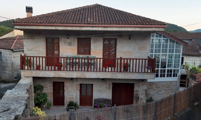 Arnoia Cabaña | Casa Rural dos Chaos | Casa de Turismo Rural en A Arnoia