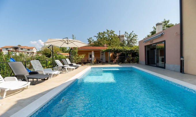 Sveta Nedelja Cabaña | Two Charming 3-bedroom cottage with Private pool and outside kitchen with grill.