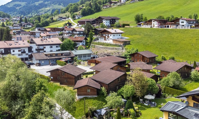 Niederau Casa | Two family-friendly chalets with a view